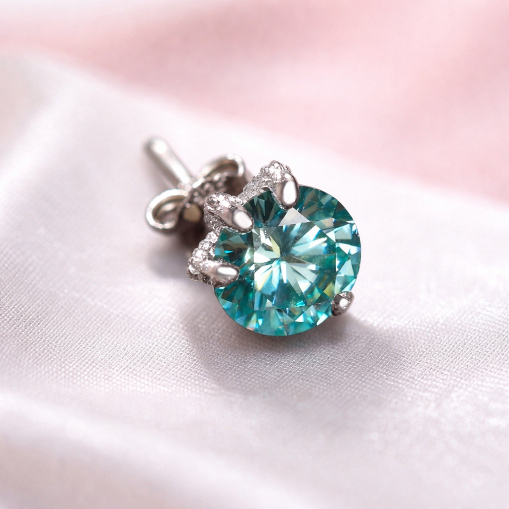Dragon Claw Moissanite Stud Earrings – 925 Sterling Silver