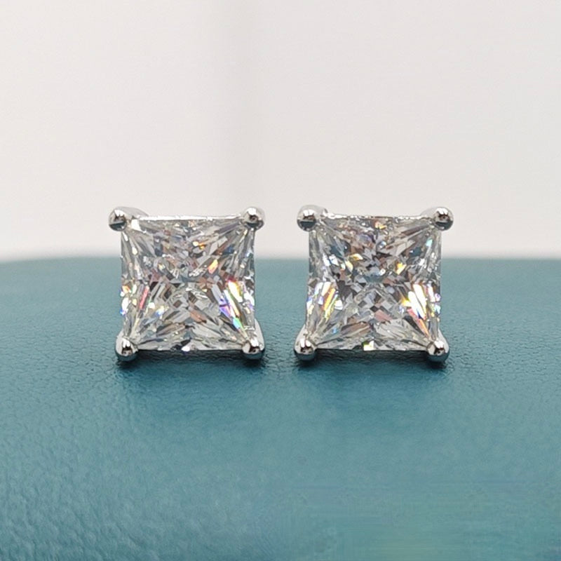 Princess Cut Moissanite Stud Earrings – Classic Square Diamond Look