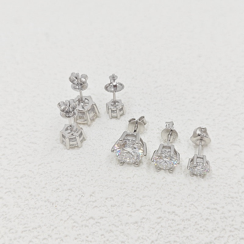 VVS1 D Color Moissanite Stud Earrings - Screw Back