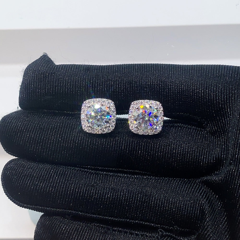 VVS1 D Color Moissanite Halo Stud Earrings - Screw Back