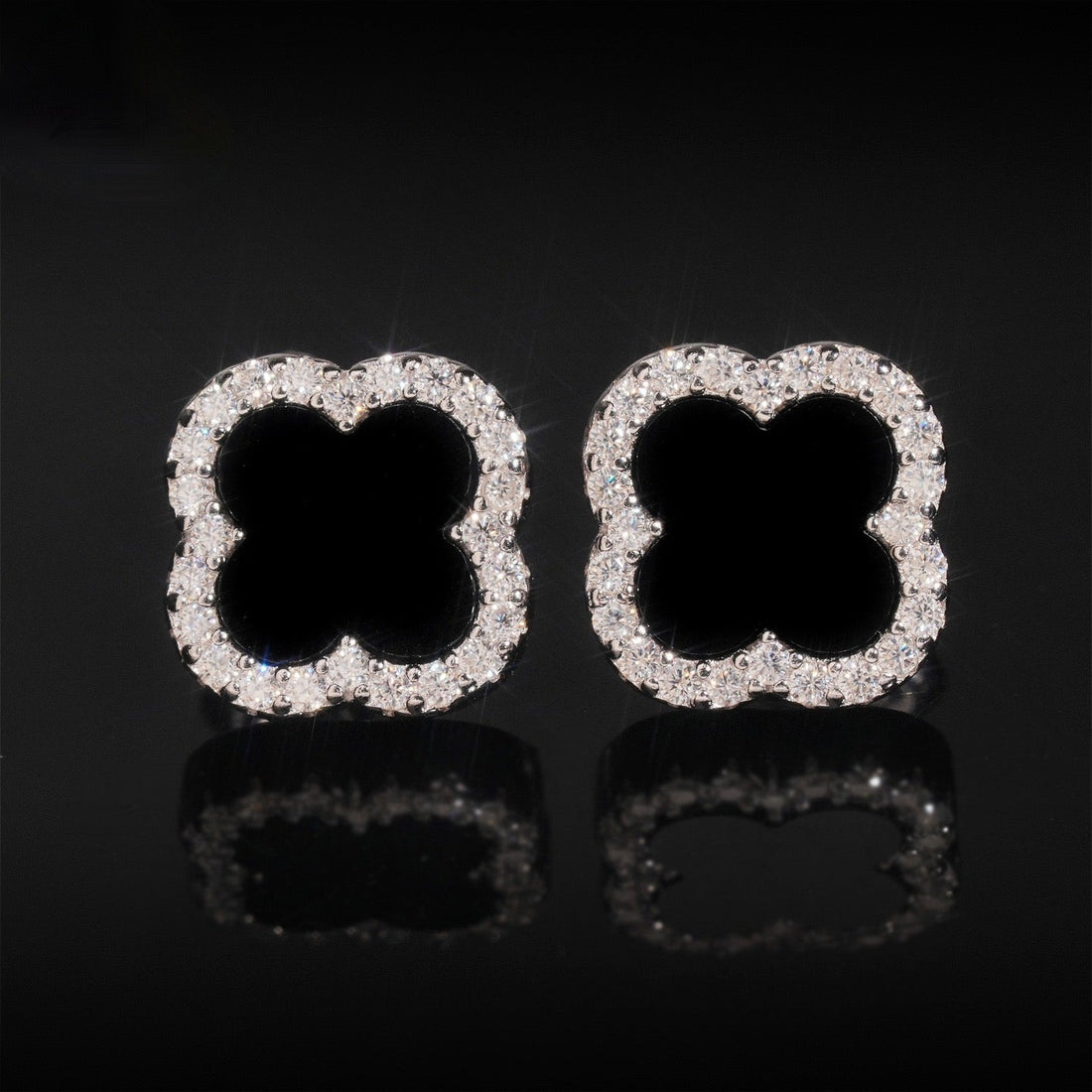 S925 Moissanite Clover Stud Earrings - Screw Back