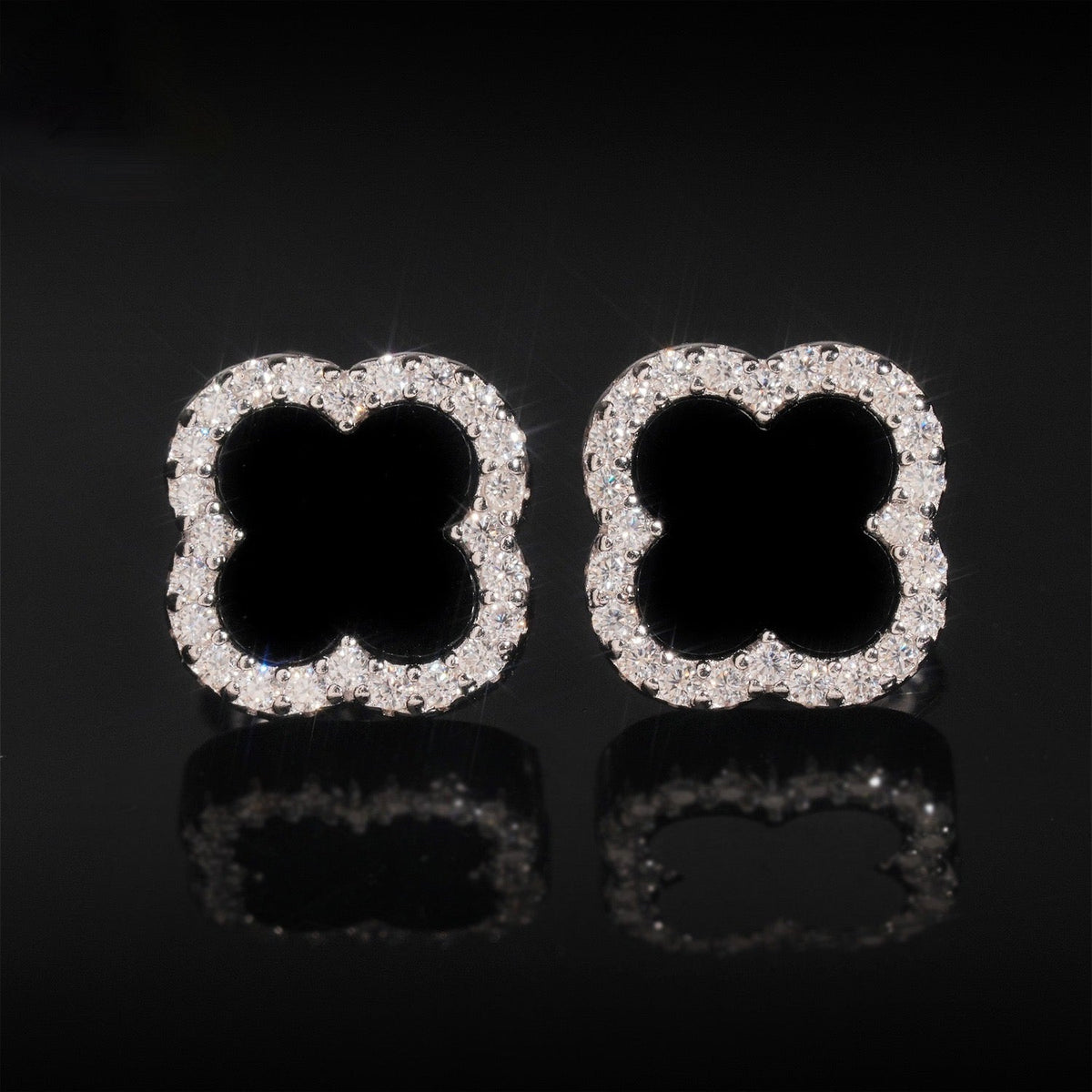 S925 Moissanite Clover Stud Earrings - Screw Back