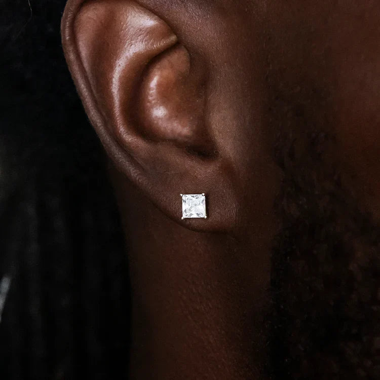 Princess Cut Moissanite Stud Earrings – Classic Square Diamond Look