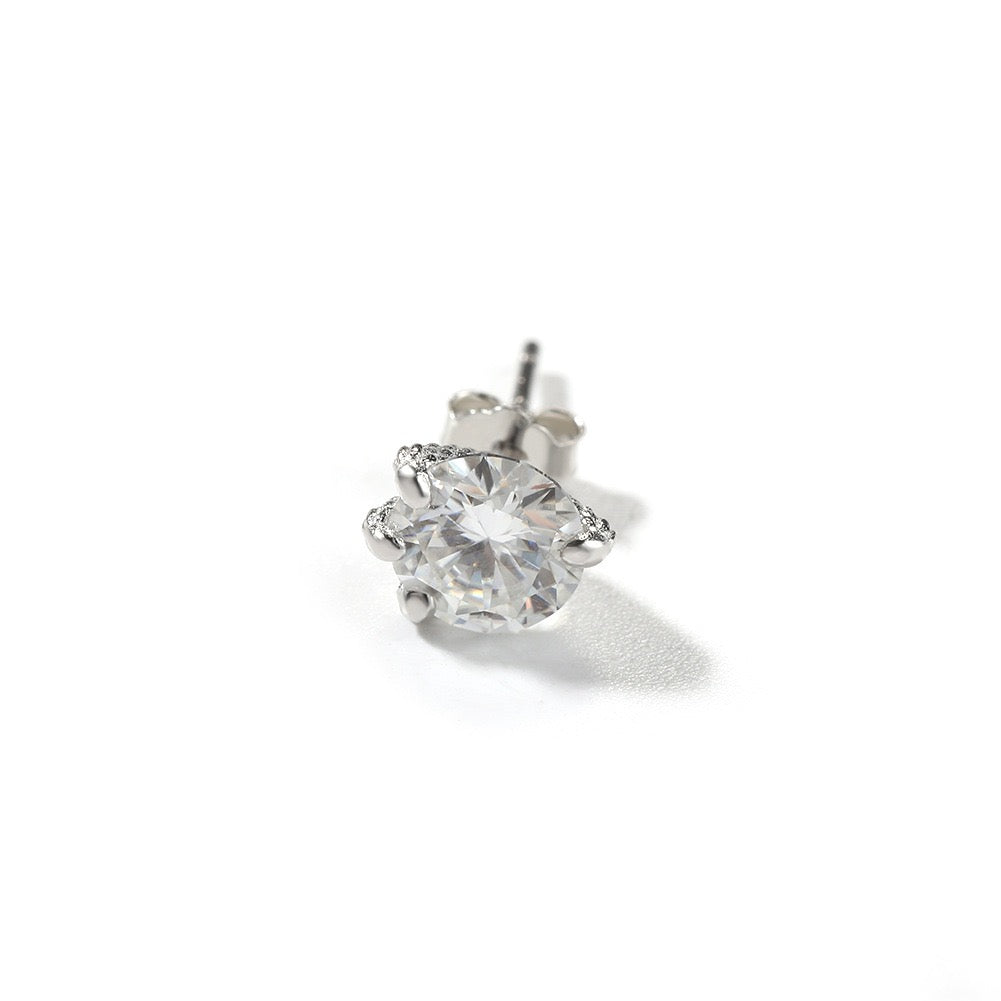 Dragon Claw Moissanite Stud Earrings – 925 Sterling Silver
