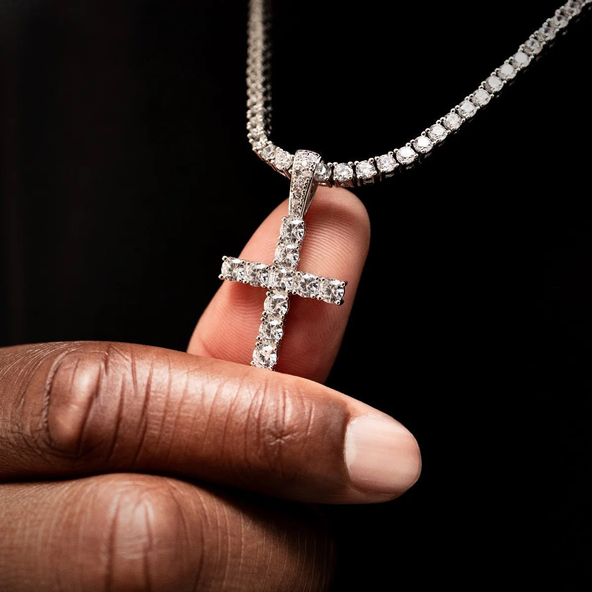 Men's Moissanite Cross Pendant – 925 Sterling Silver