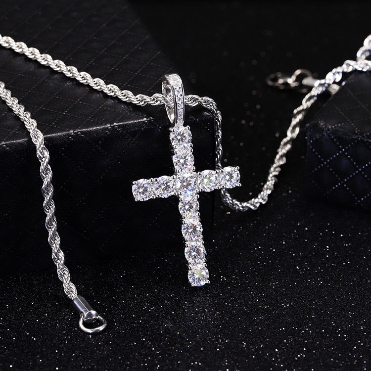 Men's Moissanite Cross Pendant – 925 Sterling Silver