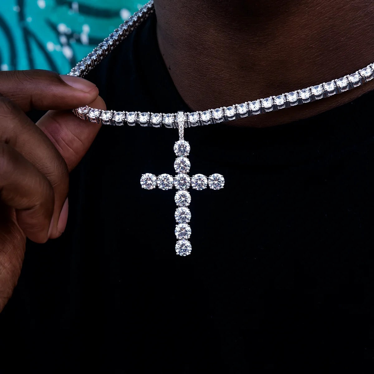 Men's Moissanite Cross Pendant – 925 Sterling Silver