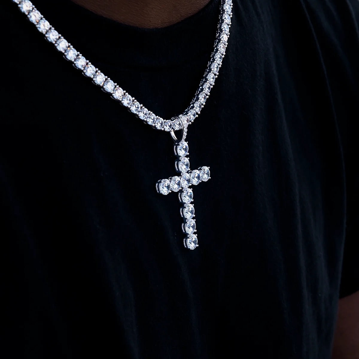 Men's Moissanite Cross Pendant – 925 Sterling Silver