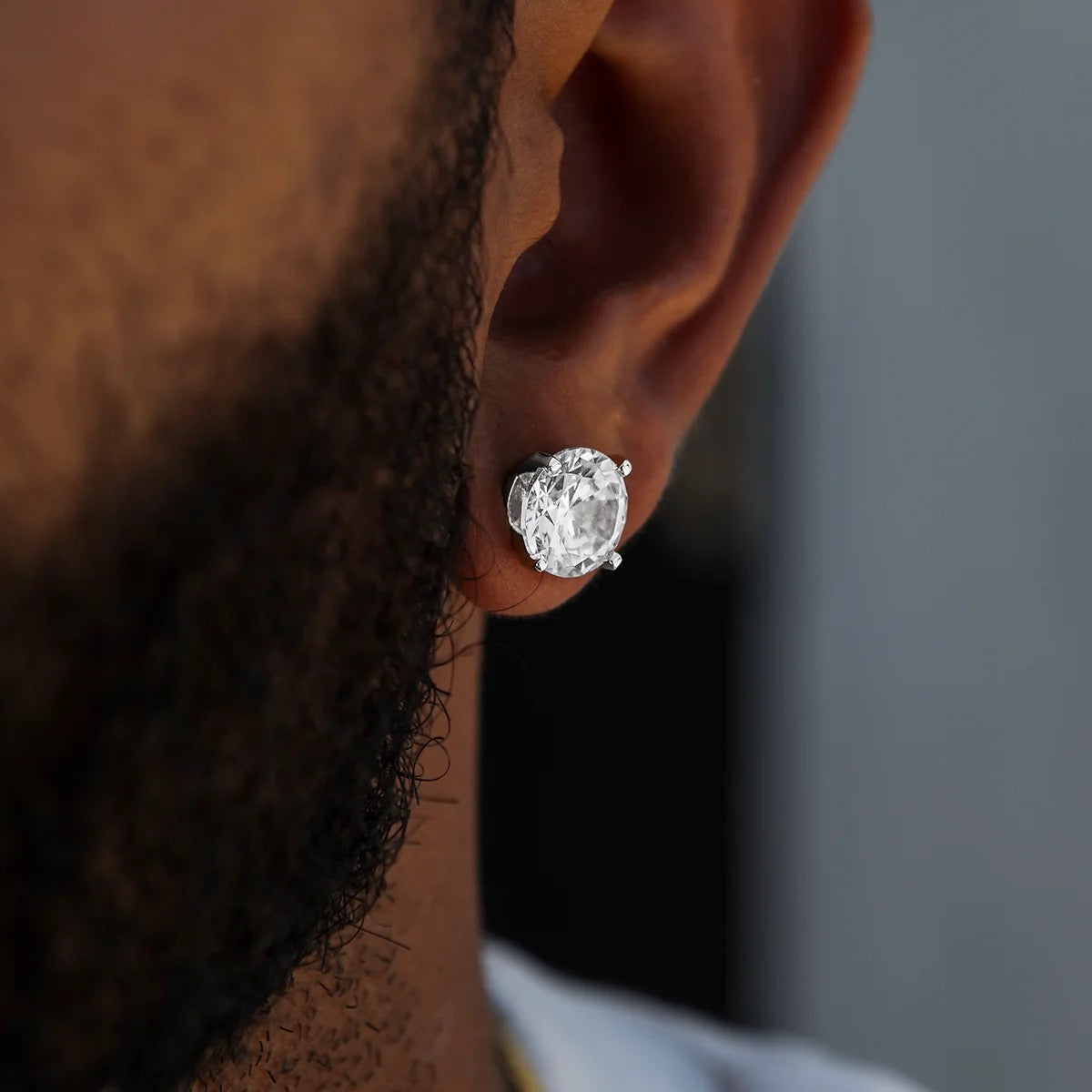 9mm Round Cut VVS Moissanite Stud Earrings – 925 Sterling Silver