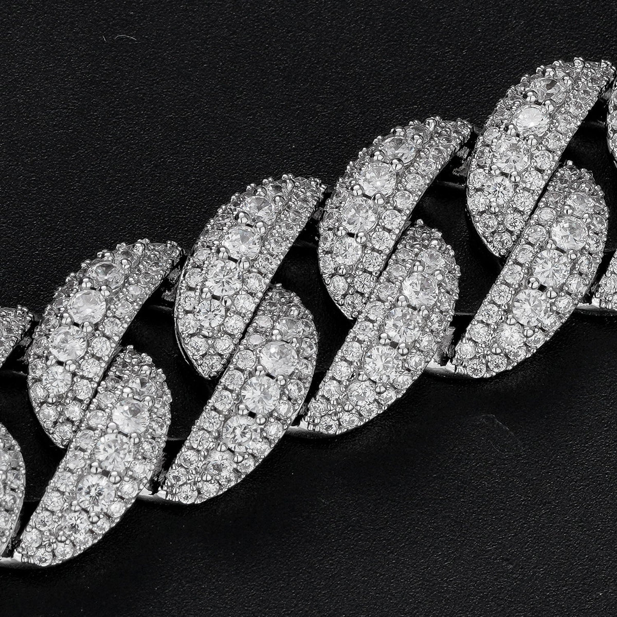 12–18mm Iced Bubble Cuban Link Bracelet