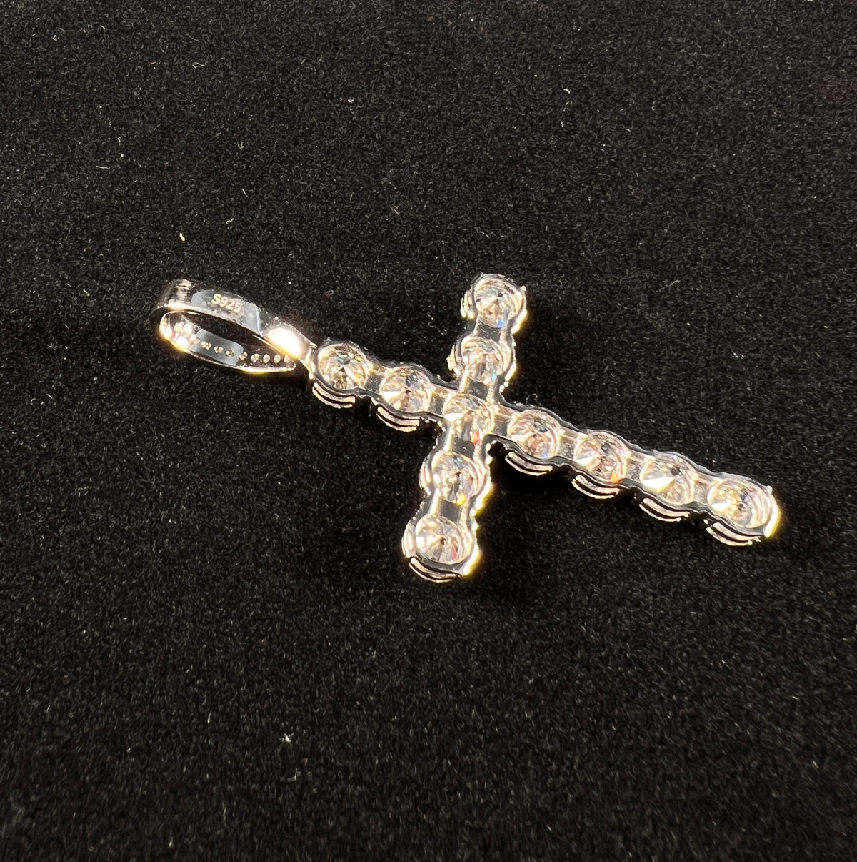 Men's Moissanite Cross Pendant – 925 Sterling Silver